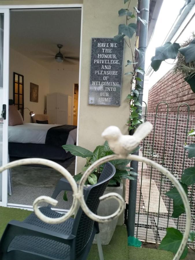 The Oak Treehouse Bnb Queenstown Exterior foto